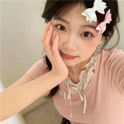 宠物粉红鹅卵石